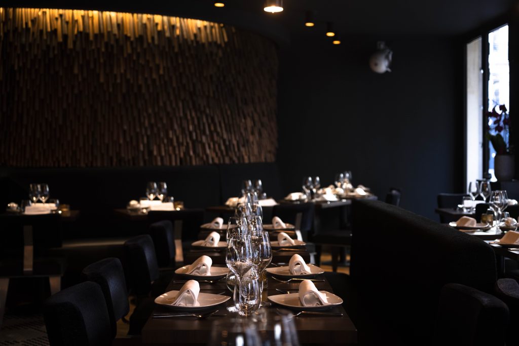 Restaurant thai paris 9 moom mam salle 1